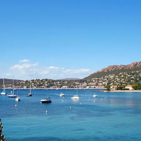 L'esquinade J3 029 By Interhome *