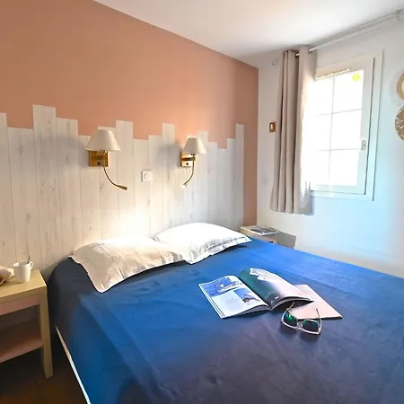 L'esquinade J3 029 By Interhome * Сен-Рафаель