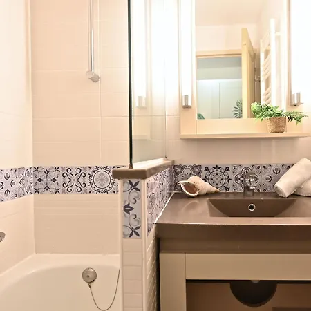 L'esquinade J3 029 By Interhome Апартаменти