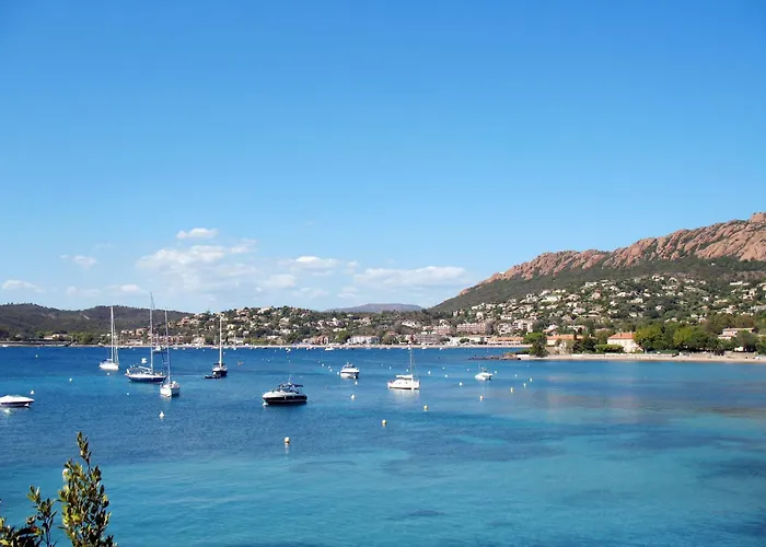 L'esquinade J3 029 By Interhome *